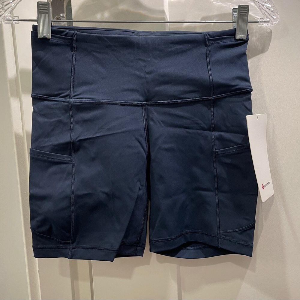 BNWT lululemon Fast and Free Short 6" *Non-Reflective